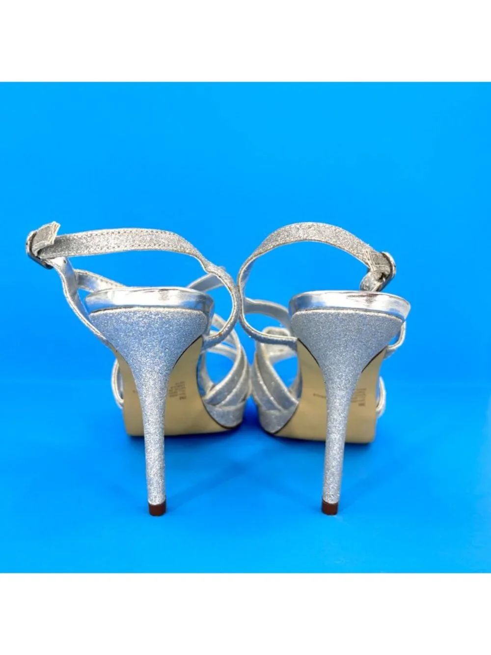 I. MILLER SILVER GLITTER HEELS - 8M